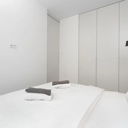 Luxury Apartments Mennica Residence With Parking Warschau Exterior foto